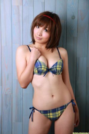 年轻的媳妇2_4K免费观看最新